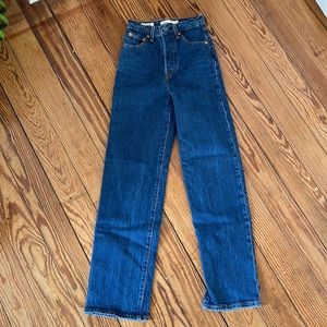 Levi’s / Ribcage Straight Leg Jean